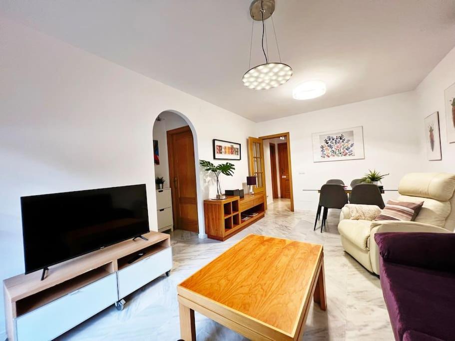 Tranquilo Y Centrico Apartamento De Playa Fuengirola Bagian luar foto